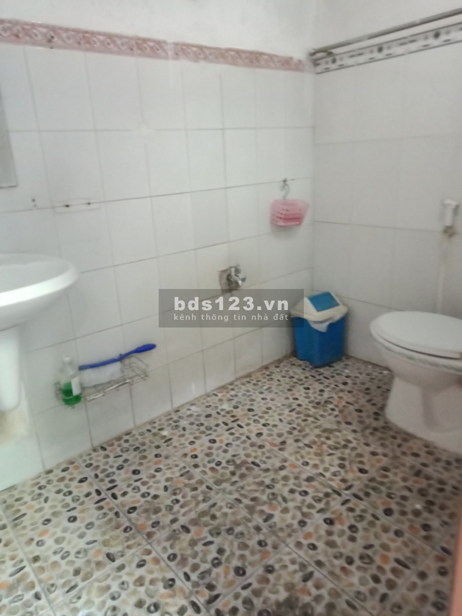 NHÀ CẤP 4 CHO THUÊ 4X30 ngay QL1A-XÃ TÂN KIÊN, BÌNH CHÁNH