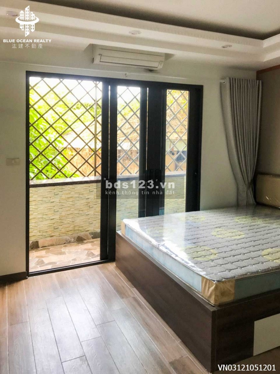 Nhà cao cấp Trích Sài, 120m2, 8 tầng, doanh thu 200tr/tháng, 4-5 ô to tránh, SĐCC