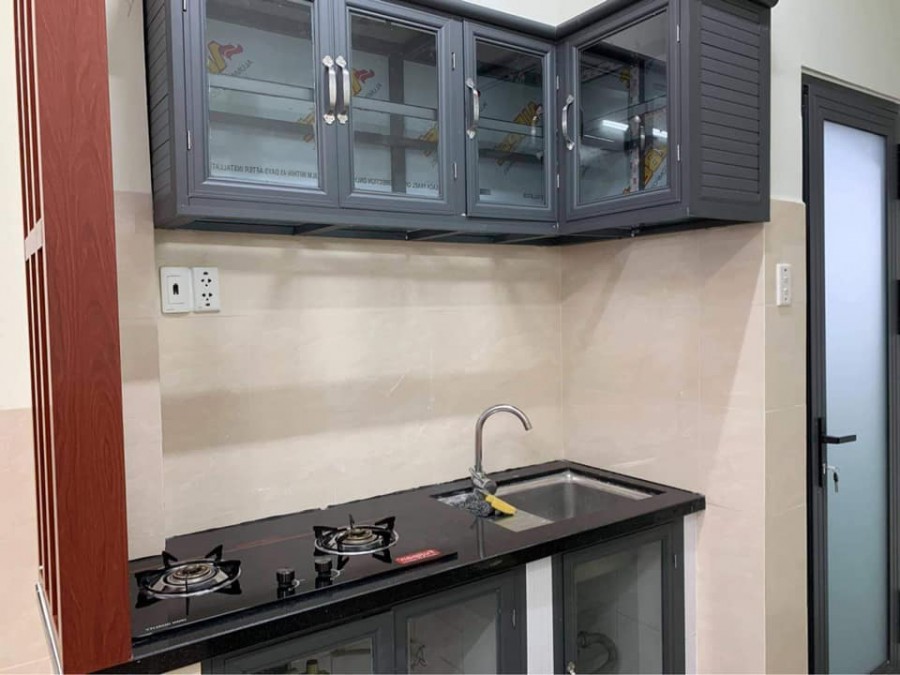 Hẻm nội bộ 1/ Cô Giang, 3 tầng, sân thượng, giá 2.99 tỷ