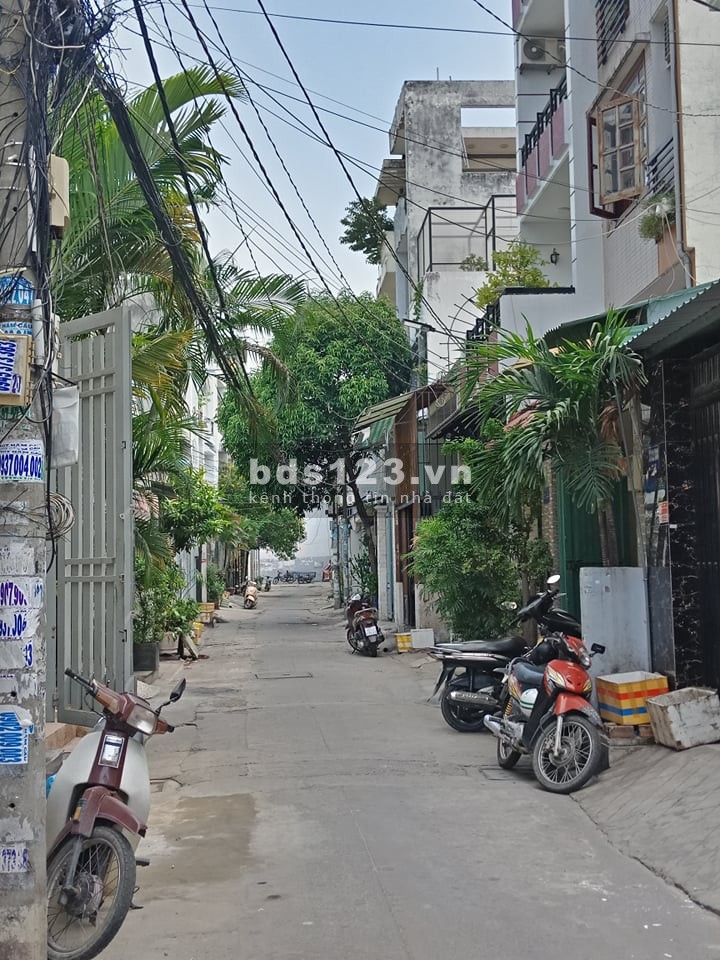 Bán nhà Độc Lập 70m2 hxt xe hơi ngủ trong nhà chỉ 6.4 tỷ