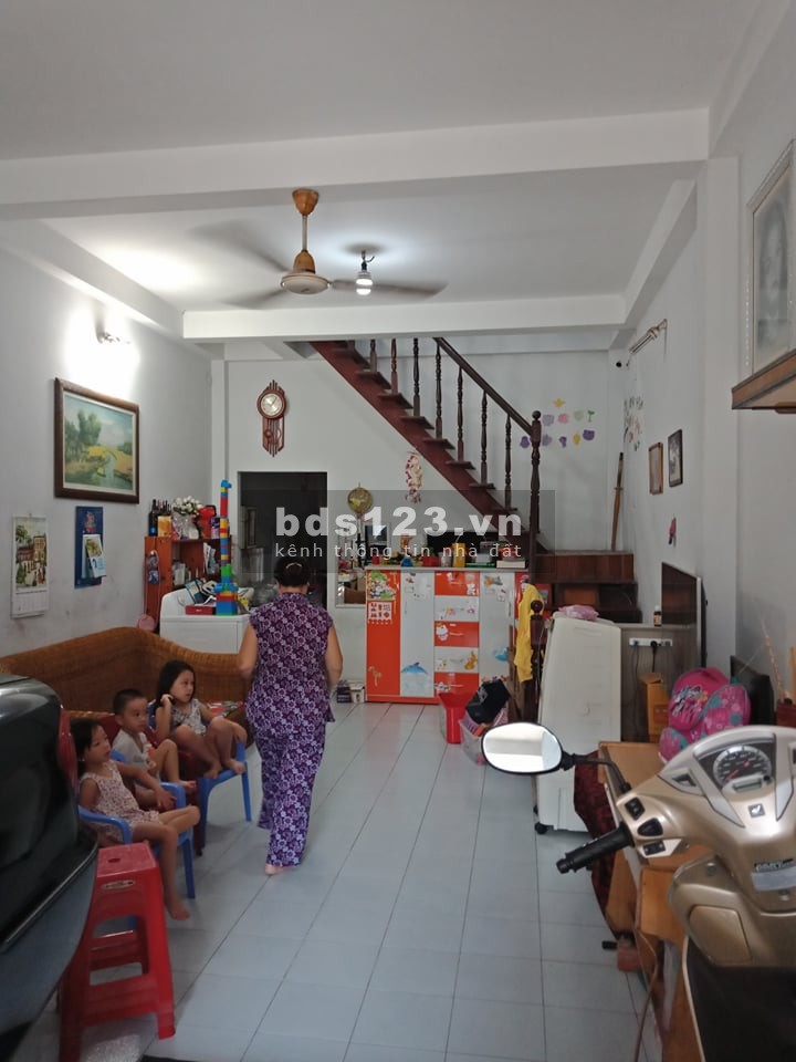 Bán nhà Độc Lập 70m2 hxt xe hơi ngủ trong nhà chỉ 6.4 tỷ
