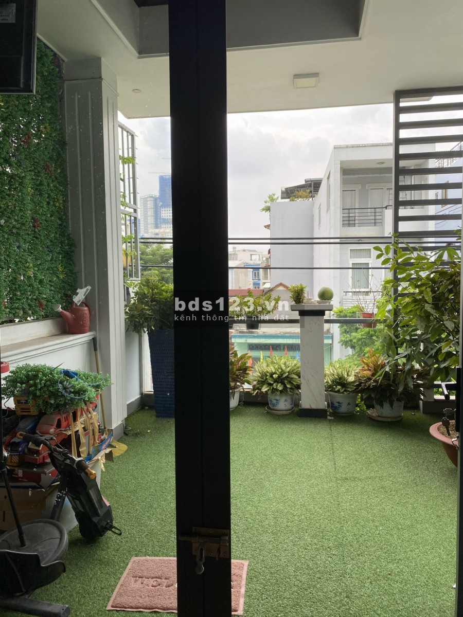 Nhà đẹp MT Âu Dương Lân 1 Trệt 2 Lầu ST