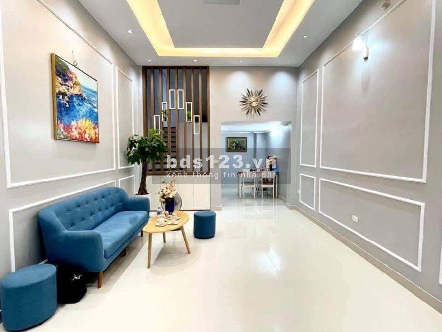 Ngã tư sở nhà cực đẹp 43m, 5 tầng , giá bán 4.7 thương lượng