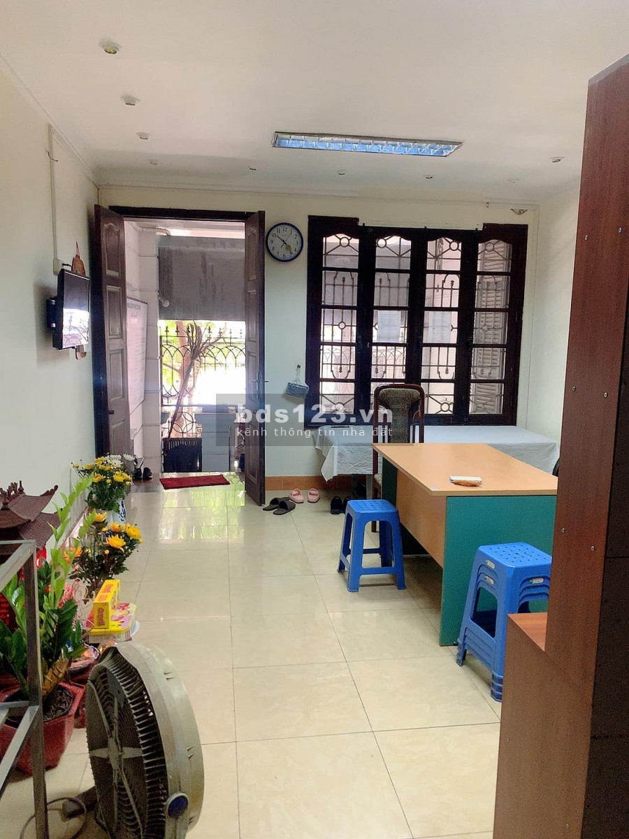Cần tiền BÁN GẤP nhà 68m2 giá 11.2 tỷ Ô TÔ vào nhà ở Vĩnh Phúc – Ba Đình