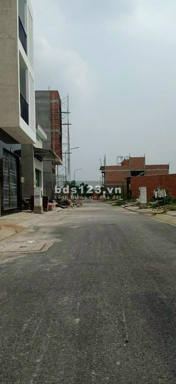 Bán đất Chính chủ có Sổ hồng riêng, ngay Thị trấn Cần Giuộc, bán hoàn vốn