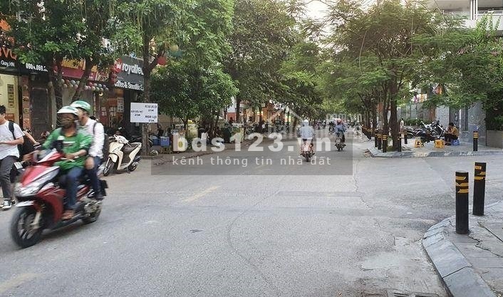 Bán nhà Tây Hồ, Thang máy 65m x 7tầng, 16tỷ 0375469720