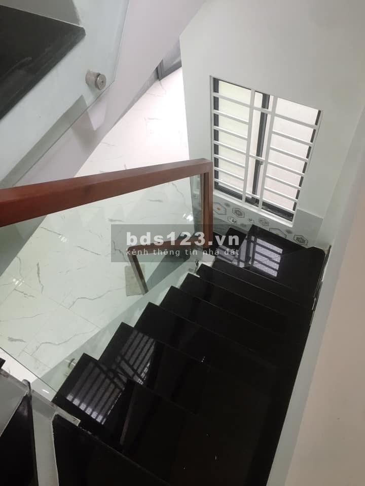 34m2 Phạm Ngũ Lão Quận 1, hẻm ô tô quay đầu, 3 tầng nhà mới tiện cho thuê và kinh doanh