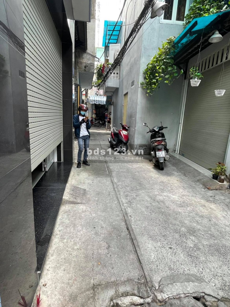 Bán nhà Nguyễn Thị Nhỏ, 17m2, ngang 5.5m, hẻm ba gác, Tân bình, giá 1.93 tỷ.
