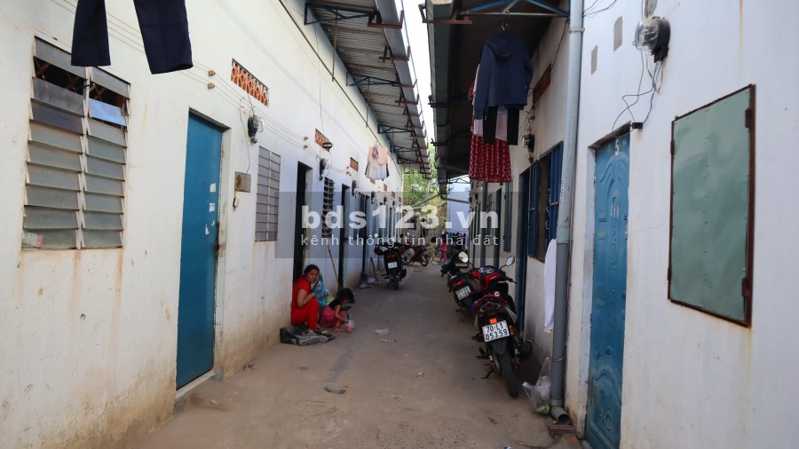 Cần bán 2 dãy phòng trọ 300m2 ngay KCN An Hạ, gần chợ An Hạ, Lê Minh Xuân