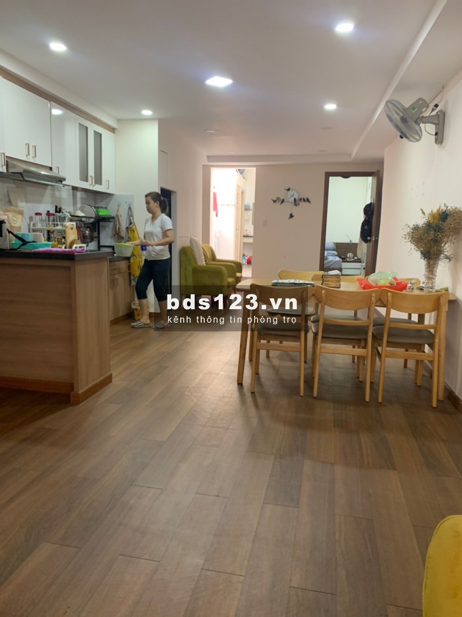 Cho thuê phòng/nguyên căn lầu 1 QUẬN 10