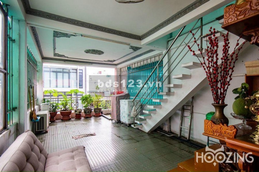 Cần bán gấp nguyên căn đúc kiên cố, giá 13.5 tỷ, còn mới nguyên