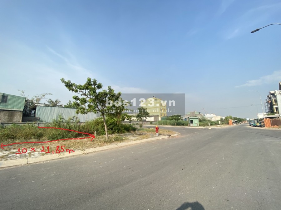 Cần ra nhanh Lô Biệt thự 10x21,8m trong KDC Tân Tạo, cách Tên Lửa 5p