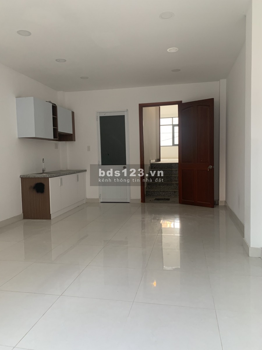Cho thuê nguyên MT đường Nguyễn Huy Tự Q1 4x18, trệt 5 lầu, nhà mới Giá 45tr Vị Trí Cực đẹp