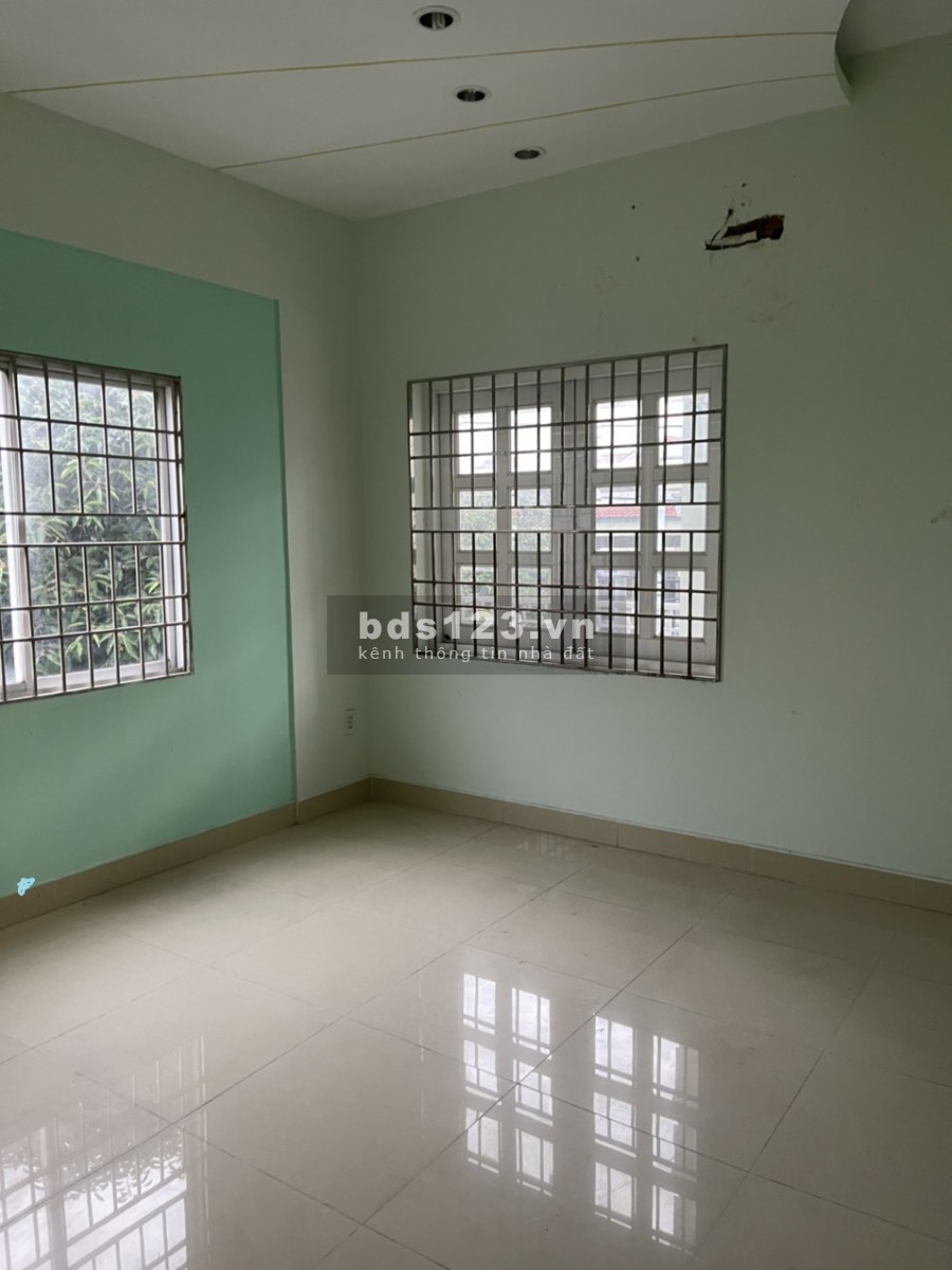 Nhà hẻm xe tải thông Vườn Lài, 4x30(m), giá 12TR