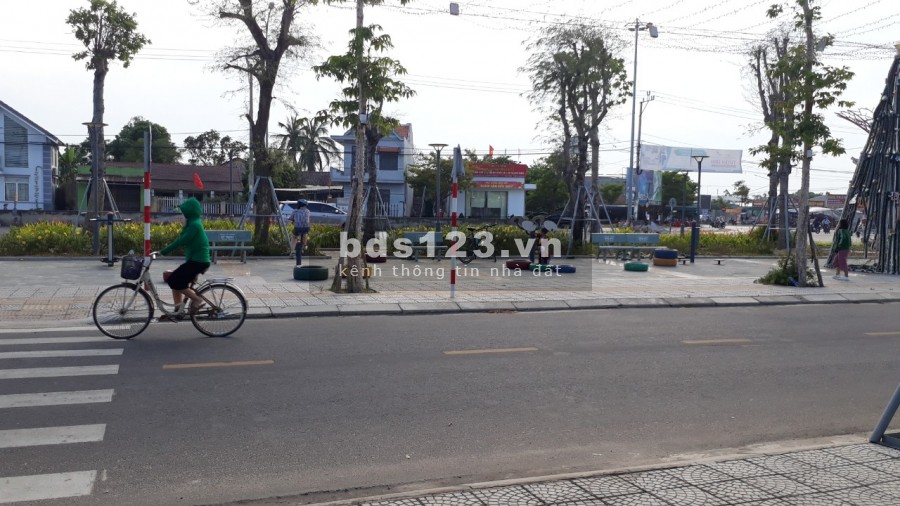 Chính chủ cần tiền bán nhanh lô đất 100m2 Phạm Hùng nối dài giá rẻ
