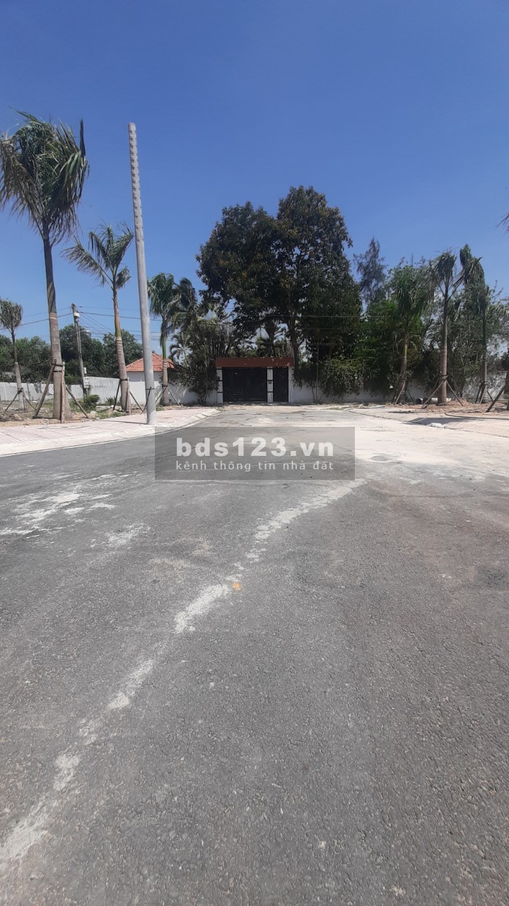 Bán đất suất cạnh tái định cư Lộc An - Bình Sơn KDC sân bay Long Thành