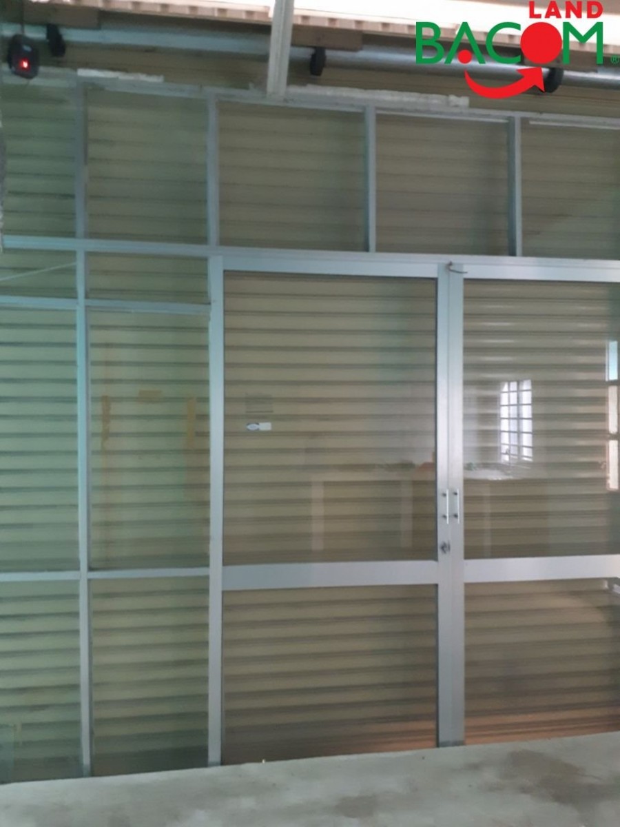 Bán nhà đẹp Tân Phong, 2 mặt tiền, diện tích 100m2 ,lô góc, đường 3 xe hơi tránh nhau