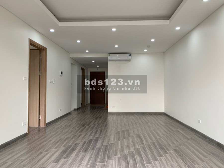 Căn hộ cho thuê Goldenwest - 2 Lê Văn Thiêm: 2pn 75m2 đồ cb, giá 10tr