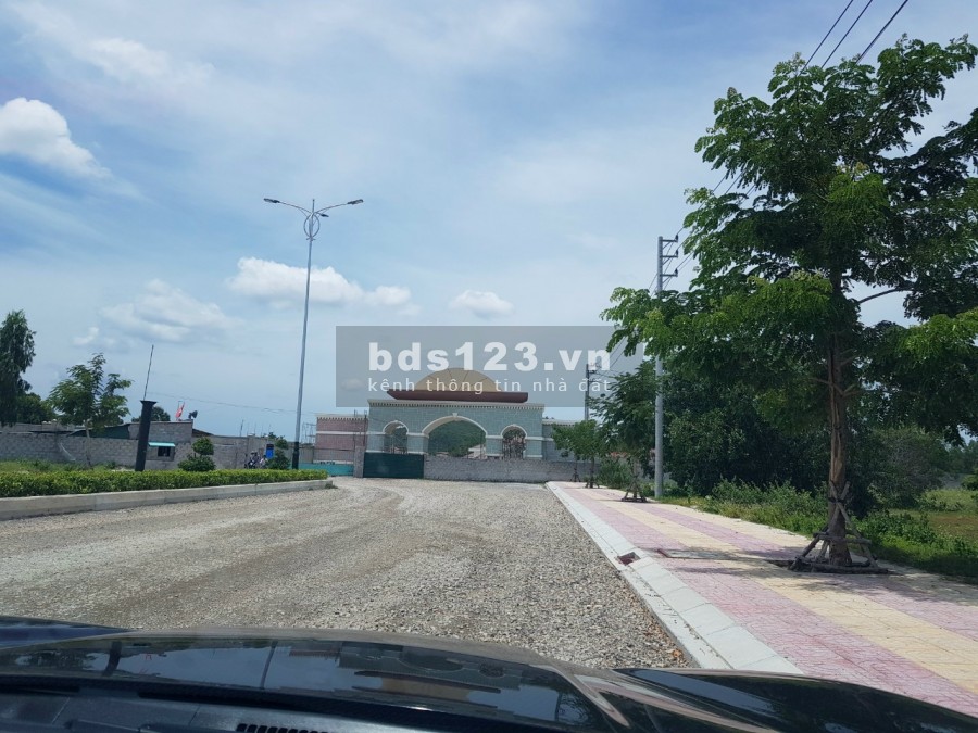 Bán lô đất ngay cạnh đường liên huyện, khu Safari, trang trại dưa lưới, sổ có đường chỉ 982 triệu