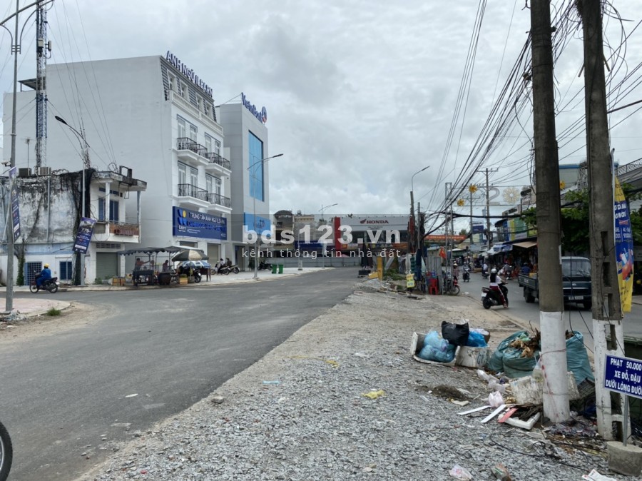 Bán shophouse Thới lai đối diện chợ Thới lai