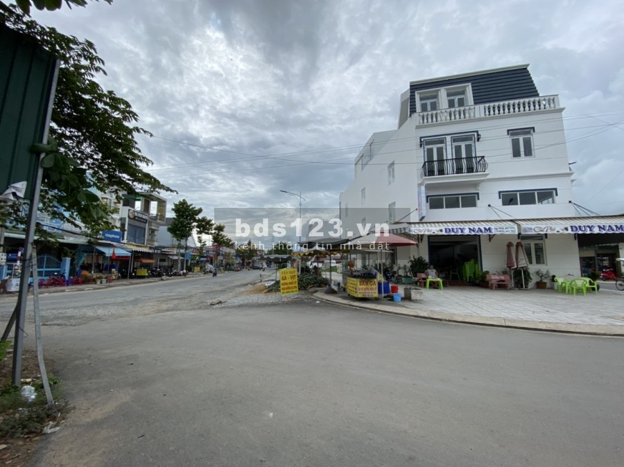 Bán shophouse Thới lai đối diện chợ Thới lai
