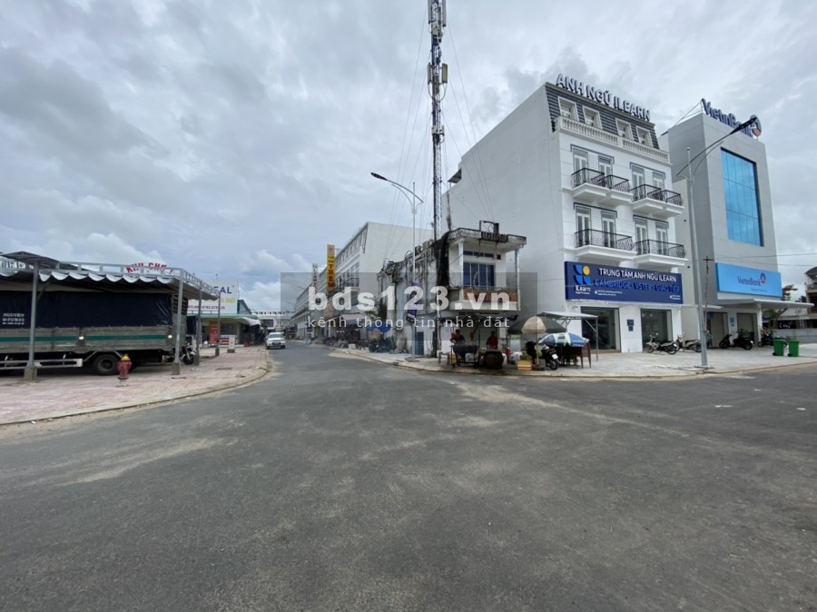 Bán shophouse Thới lai đối diện chợ Thới lai