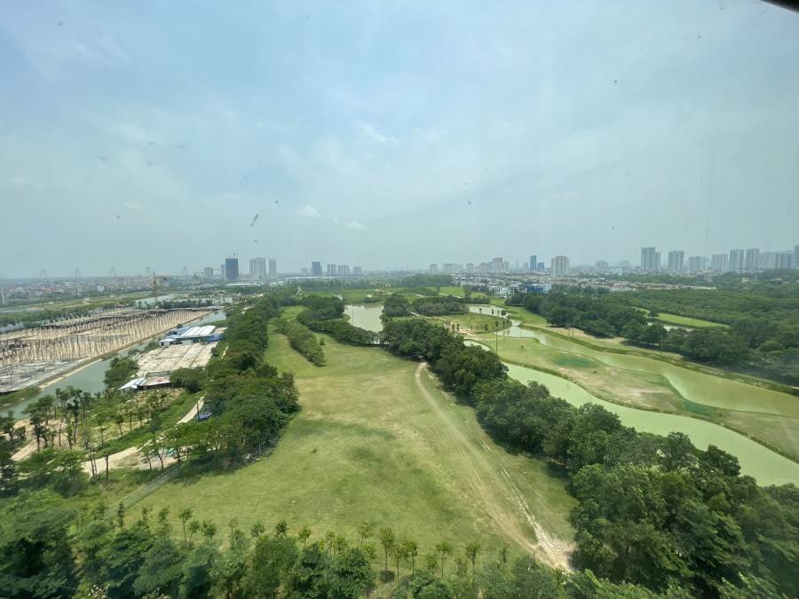 Chính chủ bán chung cư L4 Ciputra mặt sân GOLF giá 5.6 tỷ hướng Đông Nam