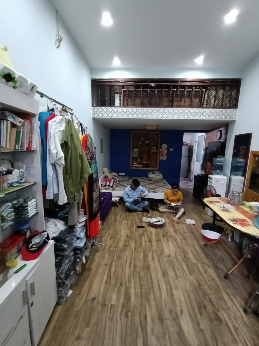 Nhà Trường Chinh TT Đống Đa dt 52m 2 tầng, giá 7,5 tỷ, kinh doanh, 10m ra phố