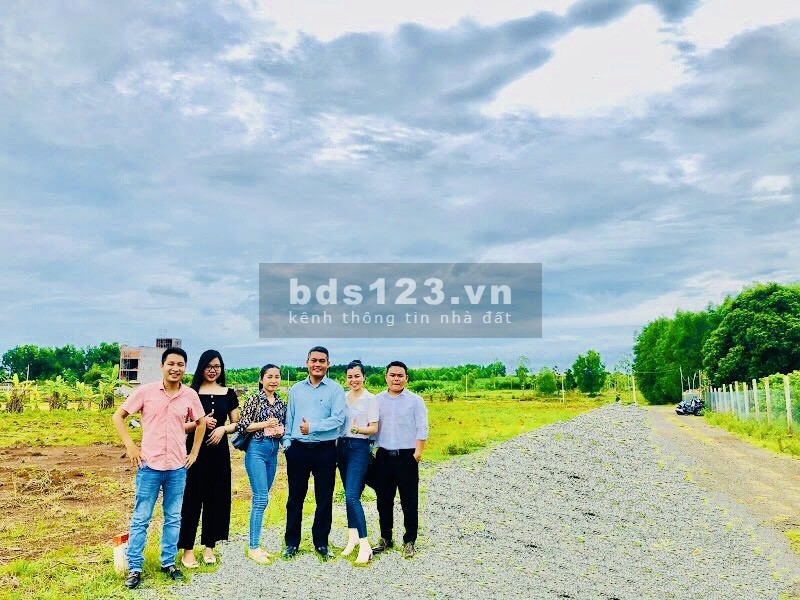 Bán lô đất Long Tân Đất Đỏ với sổ đỏ từng nền, vị trí thuận tiện
