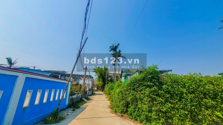 Bán nhanh đất góc 2 mặt tiền. S=200m2. Gần Dự Án Ecogarden 100m2
