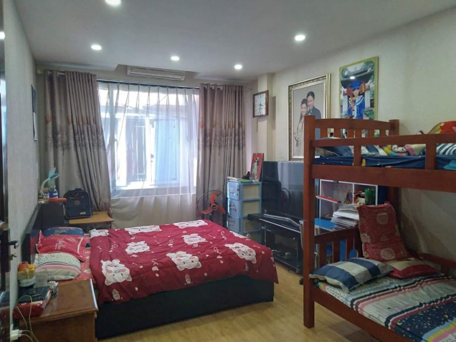 Nhà Hiếm Lê Trọng Tấn Thanh Xuân ô tô vào nhà 36m2 x 4 tầng chỉ 3tỷ95 đẹp long lanh