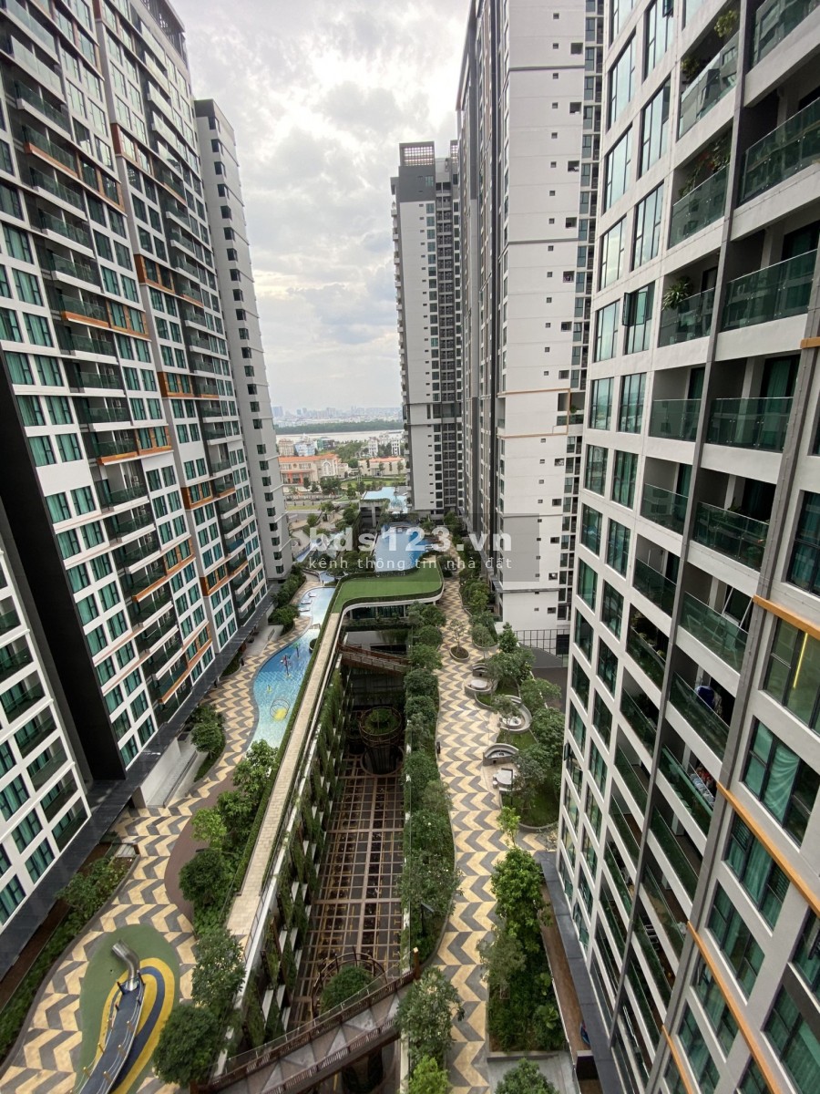 Hàng ngộp mùa dịch tại Palm Heights 2pn 80m2 4.2 tỷ bao hết và 5% ra sổ. 0932.151.002 xem nhà 24/7