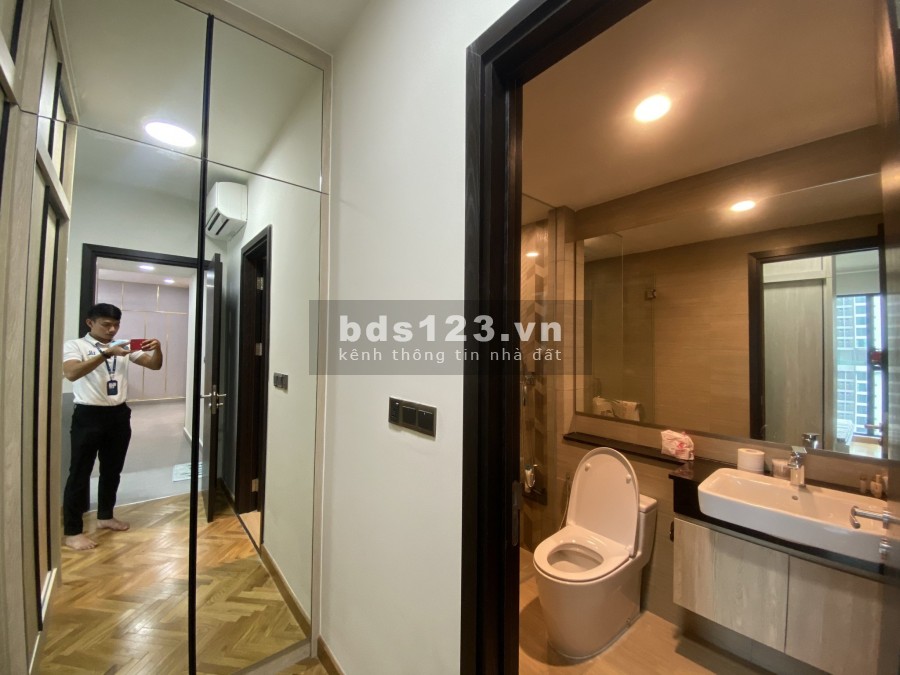 Hàng ngộp mùa dịch tại Palm Heights 2pn 80m2 4.2 tỷ bao hết và 5% ra sổ. 0932.151.002 xem nhà 24/7