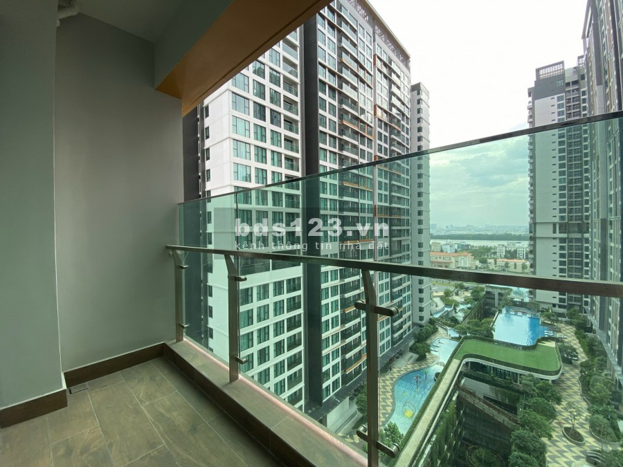 Hàng ngộp mùa dịch tại Palm Heights 2pn 80m2 4.2 tỷ bao hết và 5% ra sổ. 0932.151.002 xem nhà 24/7