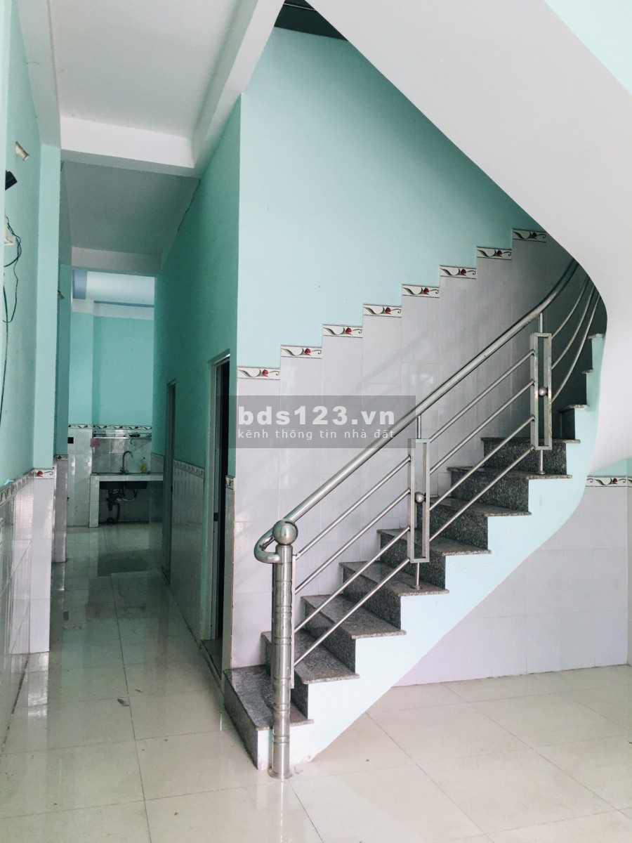 Nhà hẻm xe tải thông Vườn Lài, 4x30(m), giá 12TR