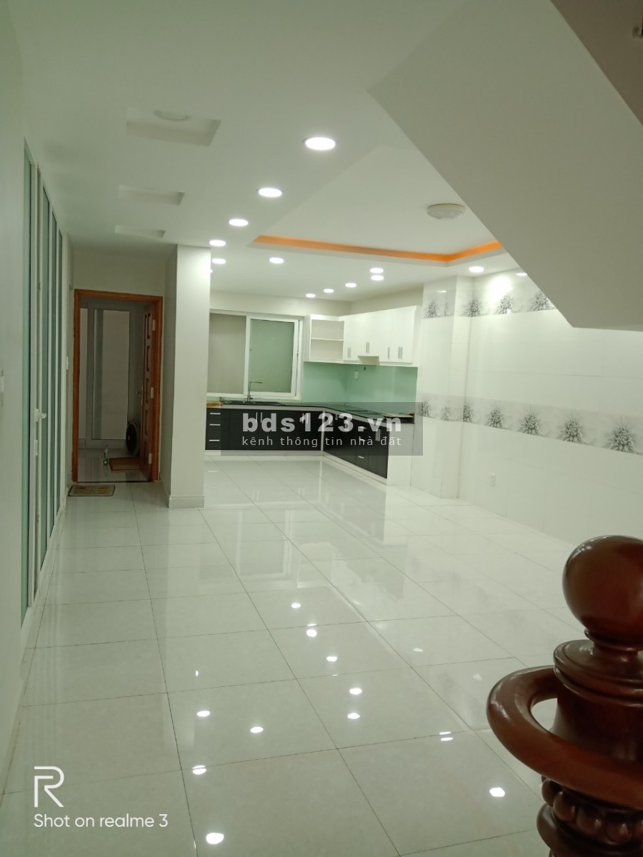 Chính chủ cần bán nhà tại trung tâm phường 2, Quận Tân Binh