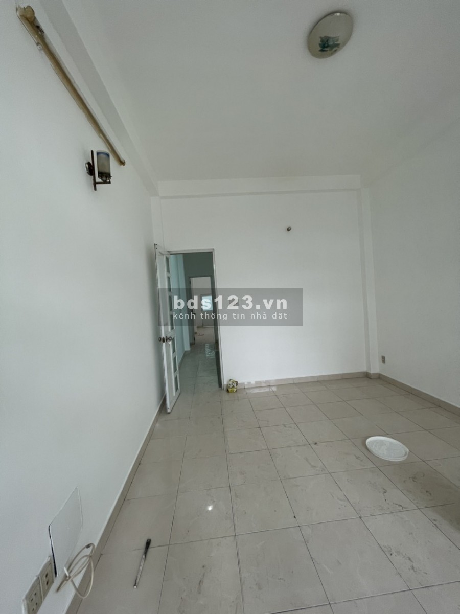 Nhà mới MTKD Lê Lăng (4x18m) trệt, Lầu ,st, 3PN