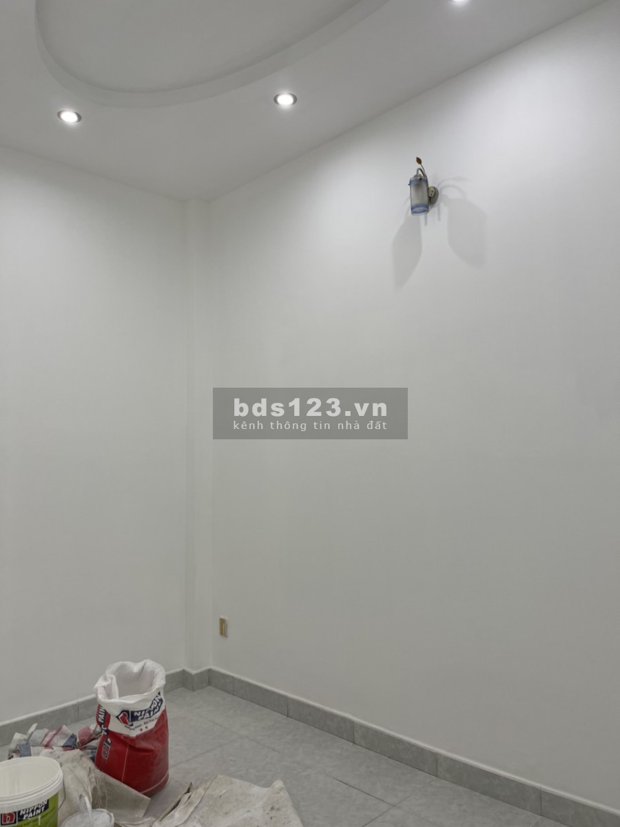 Nhà mới MTKD Lê Lăng (4x18m) trệt, Lầu ,st, 3PN