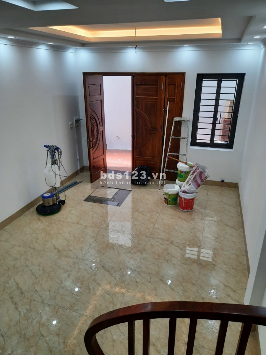 Nghi Tàm, Không ở đây thì ở đâu nữa,ô tô đỗ cửa, nhà đẹp ở ngay, 4 tỉ