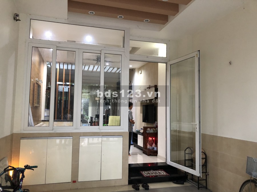 Cần bán gấp nguyên căn đúc kiên cố, giá 13.5 tỷ, còn mới nguyên