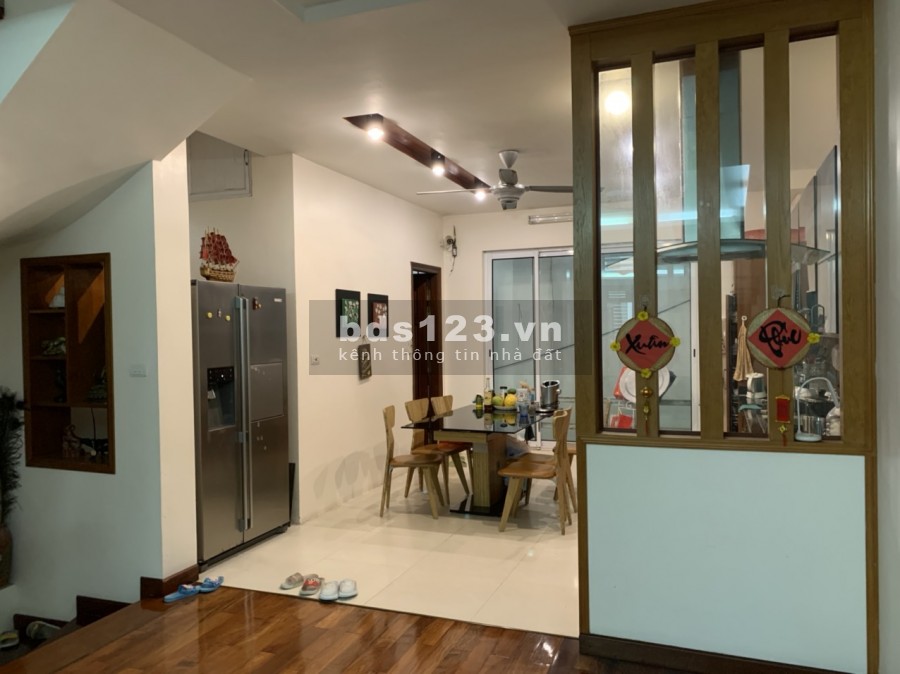 Bán nhà ngõ 3 Thái Hà lô góc 2 mặt tiền ô tô vào nhà 60m2 x 5 tầng giá 12,8 tỷ. LH 0912442669