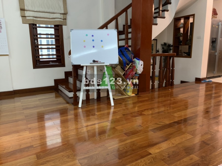 Bán nhà ngõ 3 Thái Hà lô góc 2 mặt tiền ô tô vào nhà 60m2 x 5 tầng giá 12,8 tỷ. LH 0912442669