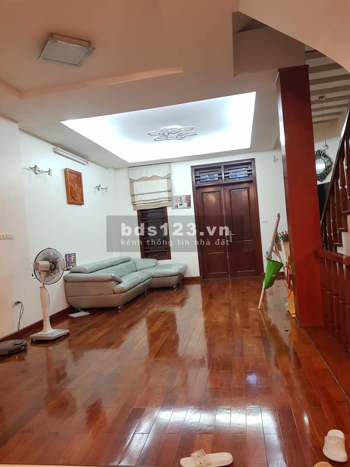Bán nhà ngõ 3 Thái Hà lô góc 2 mặt tiền ô tô vào nhà 60m2 x 5 tầng giá 12,8 tỷ. LH 0912442669
