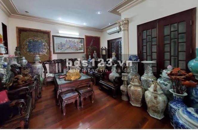 Bán biệt thự Tây Hồ, Lô góc 4 mặt thoáng bề thế nhất khu vực, DT 220m, MT 9m giá 30 tỷ 0968990560