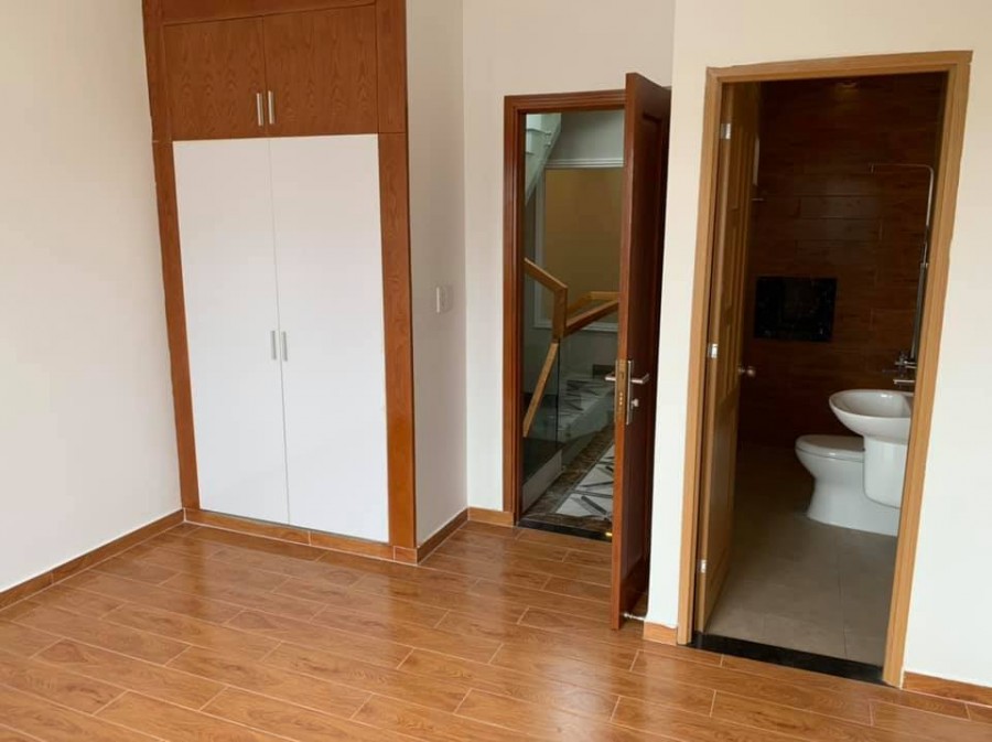 Bán Gấp Giá Rẻ Lô Góc 2 Mặt Hẻm Xe Tải, 4m x 20m, 5 Tầng, Giá 7 Tỷ