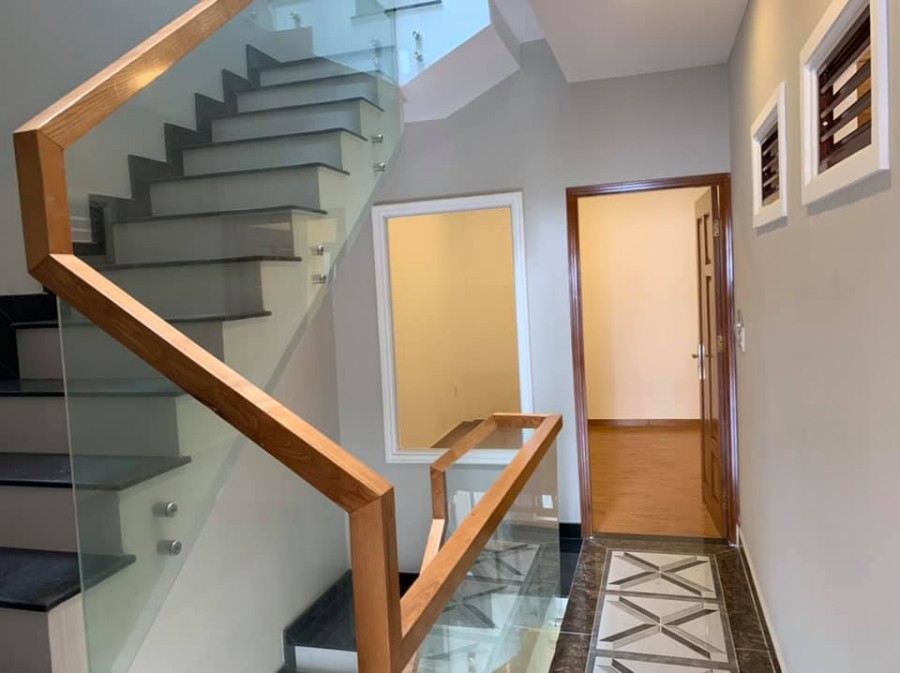 Bán Gấp Giá Rẻ Lô Góc 2 Mặt Hẻm Xe Tải, 4m x 20m, 5 Tầng, Giá 7 Tỷ