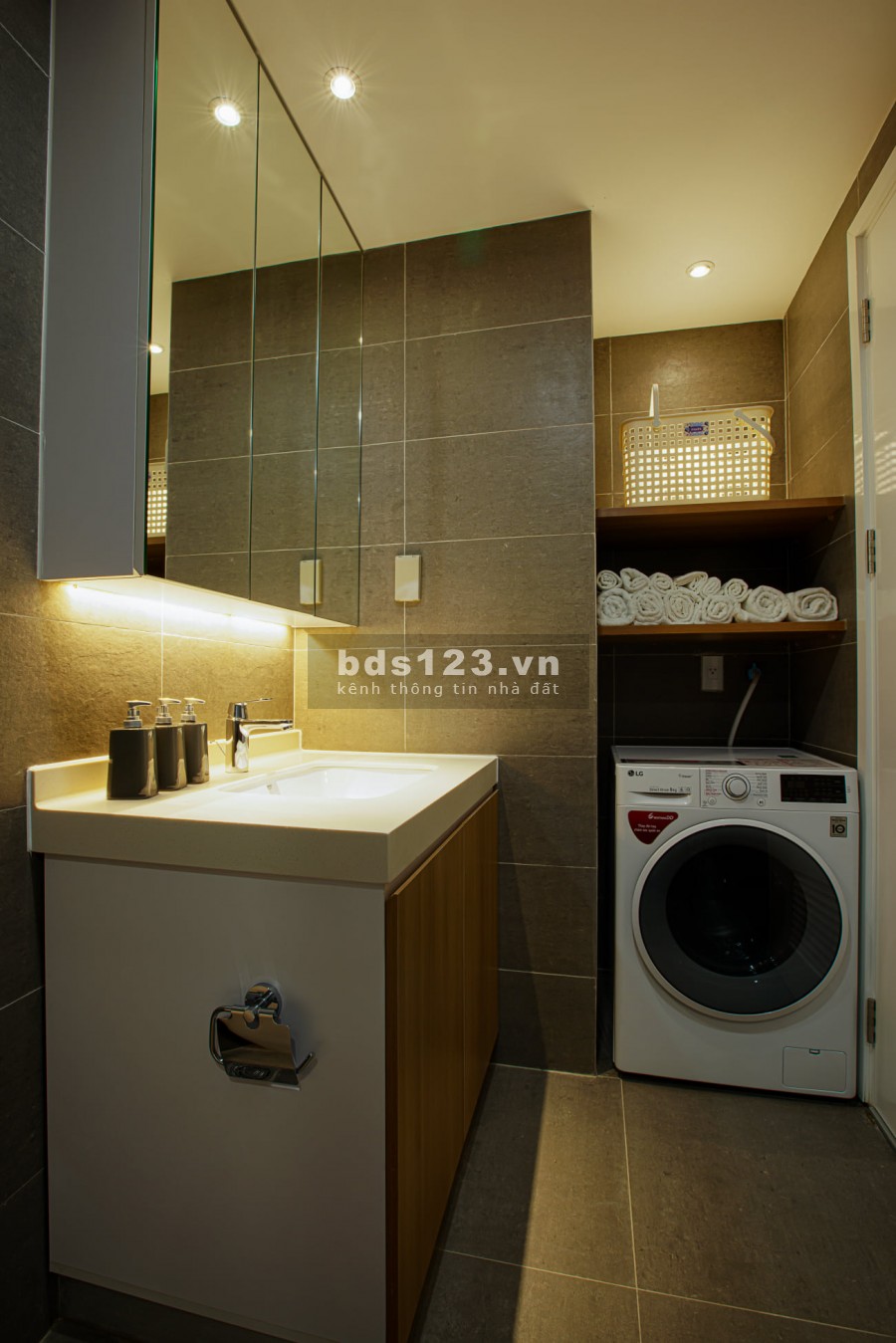 HOT Căn hộ 2PN full nội thất chung cư Republic Plaza Cộng Hòa giá chỉ 16tr/th (rẻ nhất hiện tại).LH 0932192028-Ms.Mai