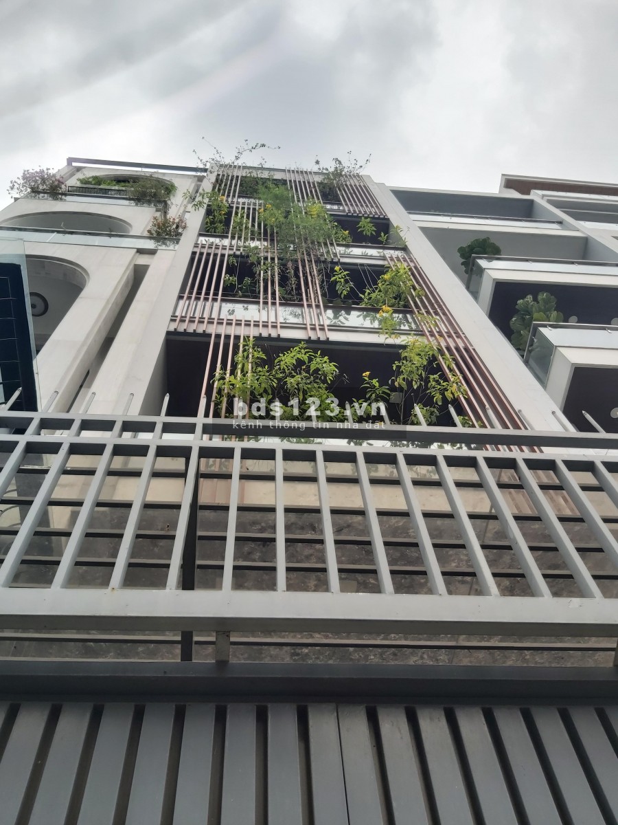 Cơ hội sở hữu nhà vị trí trung tâm, tiện ích, đủ, hoa hồng cho môi giới