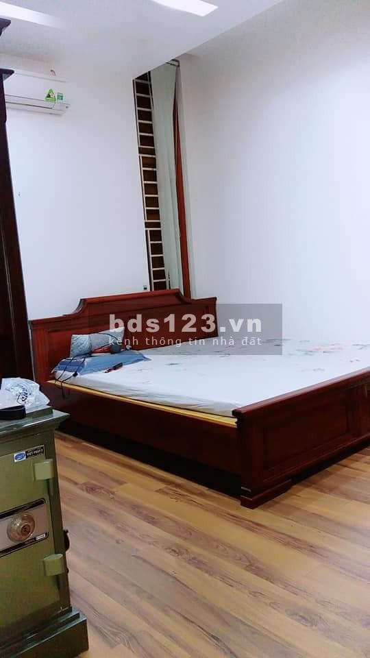 Gần đường lớn Lê Trọng Tấn, 2 thoáng, gara 7 chỗ, dt 99.8m3, mt 6,1m, giá 6.8 tỷ