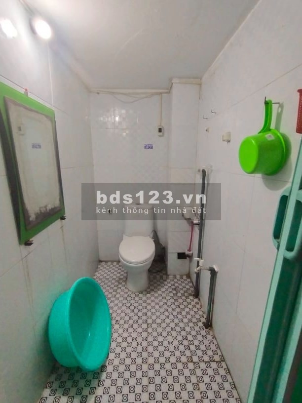 Bán nhà tại đường Lê Đình Thám, Quận Tân Quý, nằm tại trung tâm Tân Phú, dt 65m2, giá chỉ 5,45 tỷ